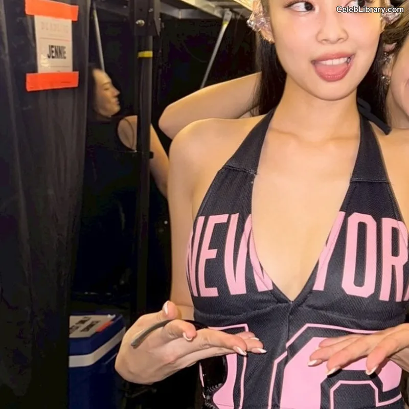 Jennie BLΛƆKPIИK (Blackpink) photo 6 of 3632