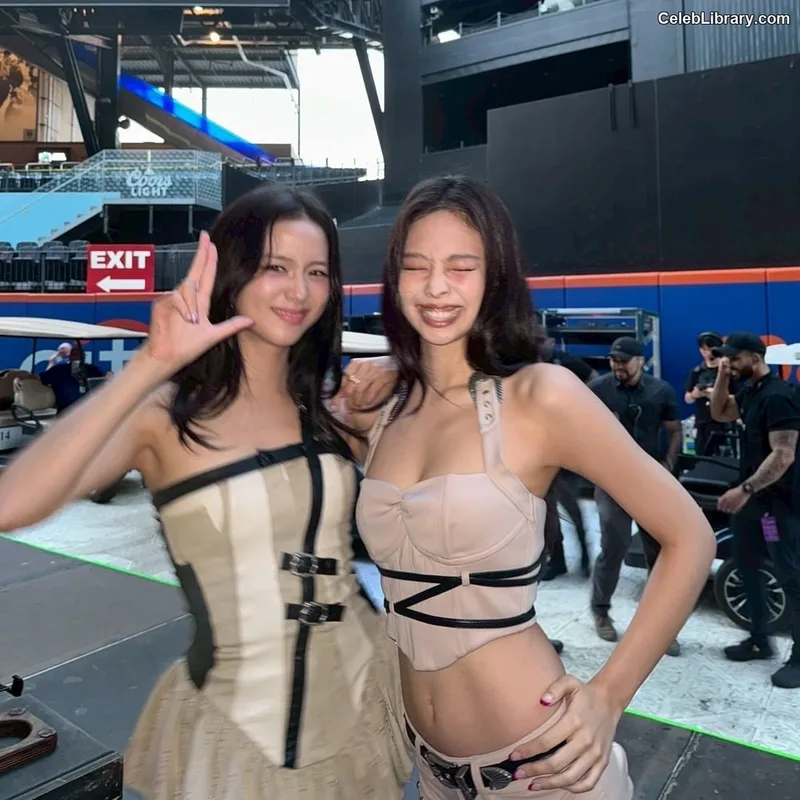 Jennie BLΛƆKPIИK (Blackpink) photo 8 of 3632
