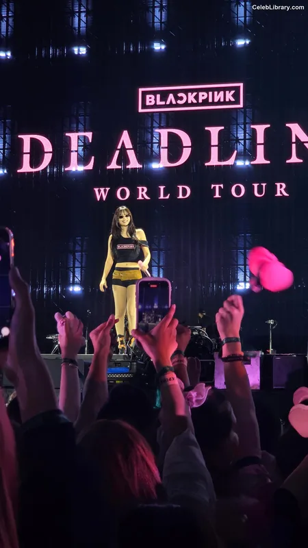 Jennie BLΛƆKPIИK (Blackpink) photo 20 of 3632