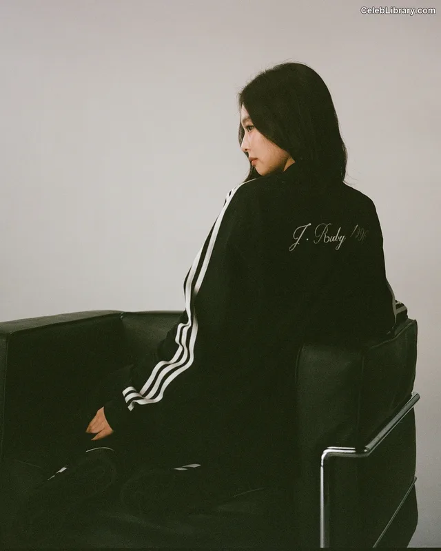 Jennie  BLΛƆKPIИK (Blackpink) photo 4 of 3632