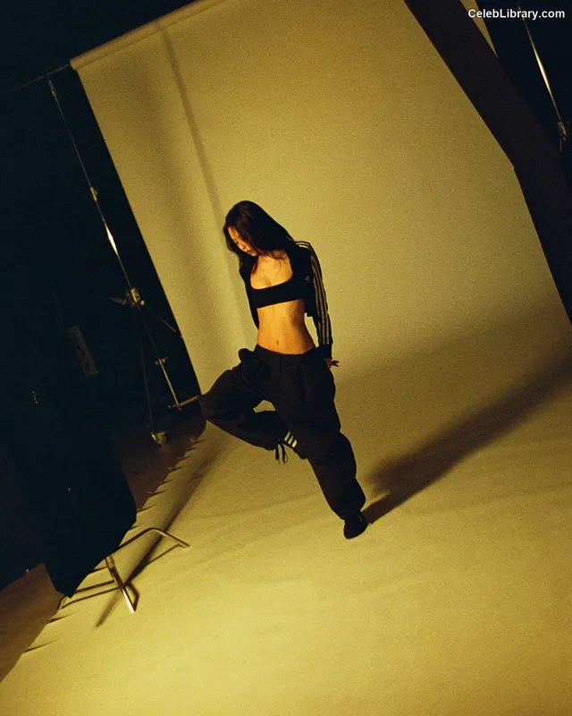 Jennie  BLΛƆKPIИK (Blackpink) photo 5 of 3632
