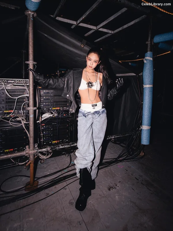 Jennie  BLΛƆKPIИK (Blackpink) photo 12 of 3632