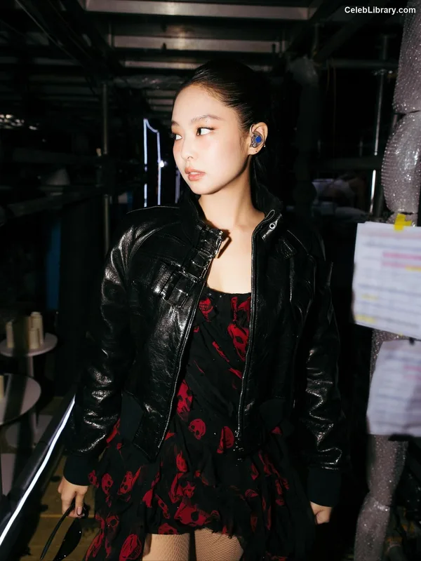 Jennie  BLΛƆKPIИK (Blackpink) photo 14 of 3632