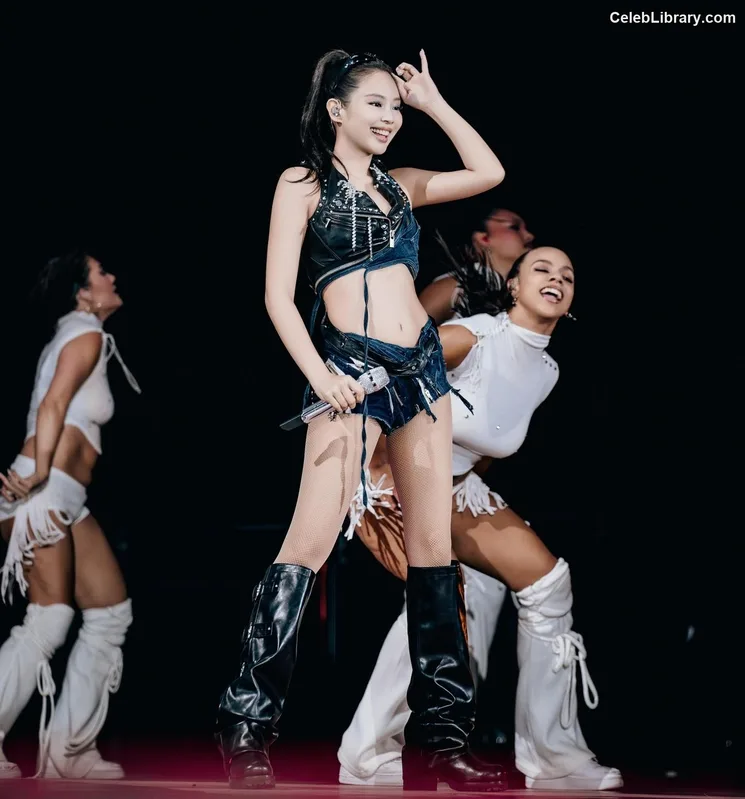 Jennie  BLΛƆKPIИK (Blackpink) photo 23 of 3632