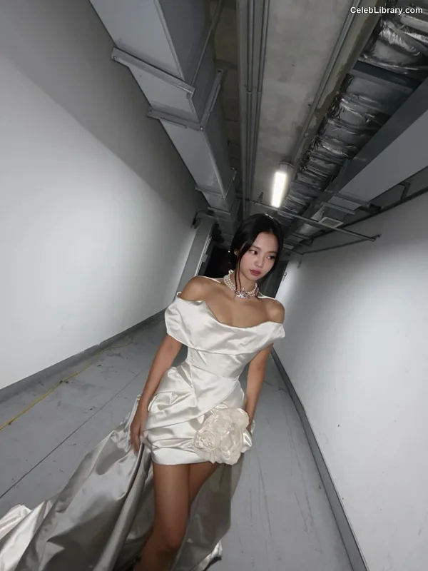 Jennie  BLΛƆKPIИK (Blackpink) photo 2 of 3632