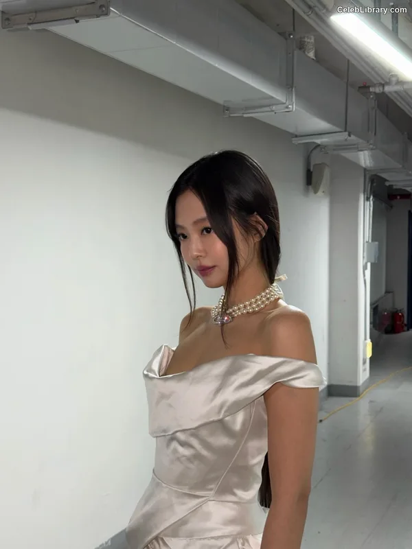 Jennie  BLΛƆKPIИK (Blackpink) photo 3 of 3632