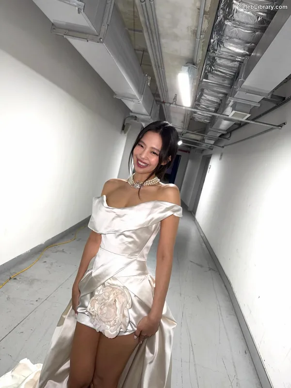 Jennie  BLΛƆKPIИK (Blackpink) photo 5 of 3632