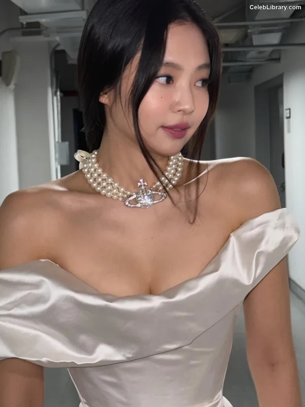 Jennie  BLΛƆKPIИK (Blackpink) photo 9 of 3632