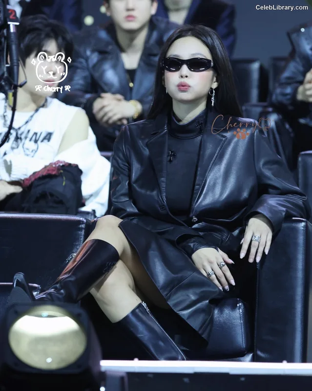 Jennie  BLΛƆKPIИK (Blackpink) photo 18 of 3632