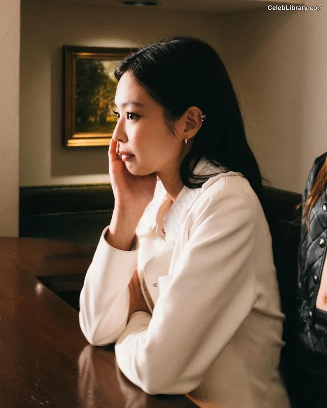 Jennie  BLΛƆKPIИK (Blackpink) photo 5 of 3632