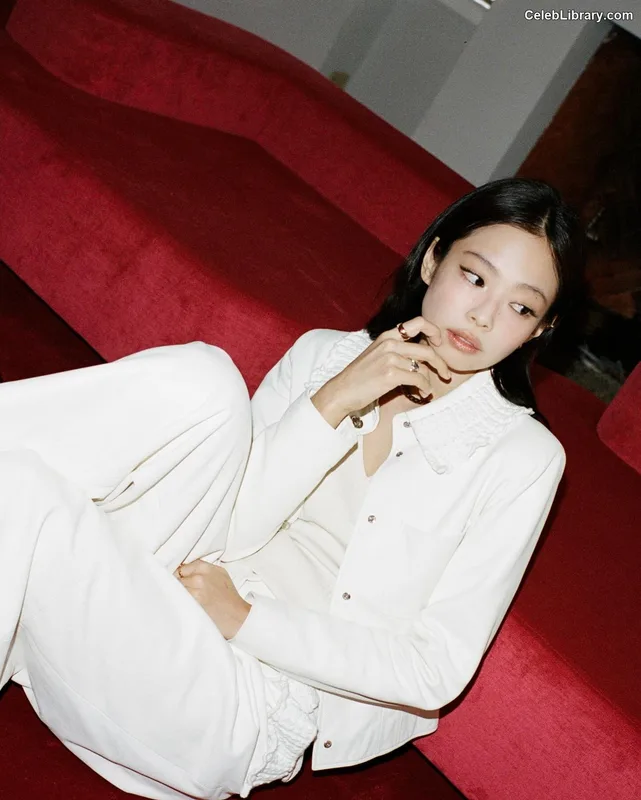 Jennie  BLΛƆKPIИK (Blackpink) photo 12 of 3632