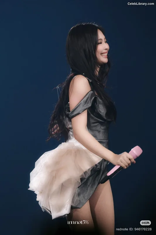 Jennie  BLΛƆKPIИK (Blackpink) photo 19 of 3632