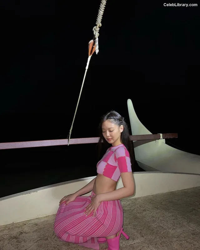 Jennie  BLΛƆKPIИK (Blackpink) photo 19 of 3632