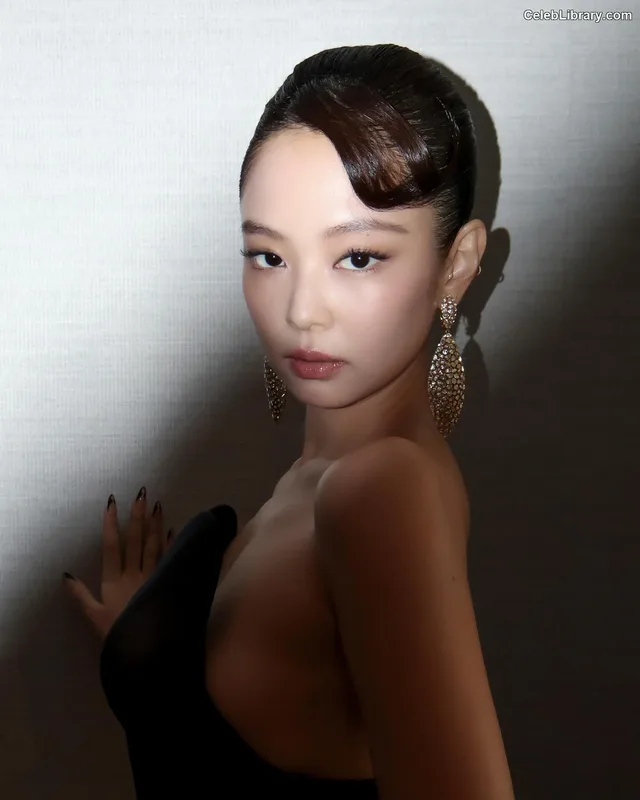 Jennie  BLΛƆKPIИK (Blackpink) photo 23 of 3632