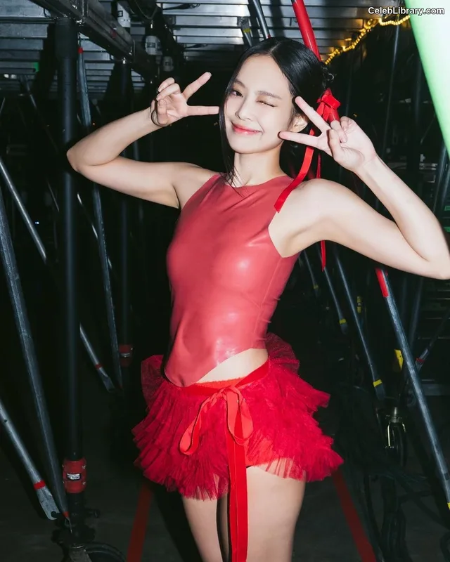 Jennie  BLΛƆKPIИK (Blackpink) photo 3 of 3632