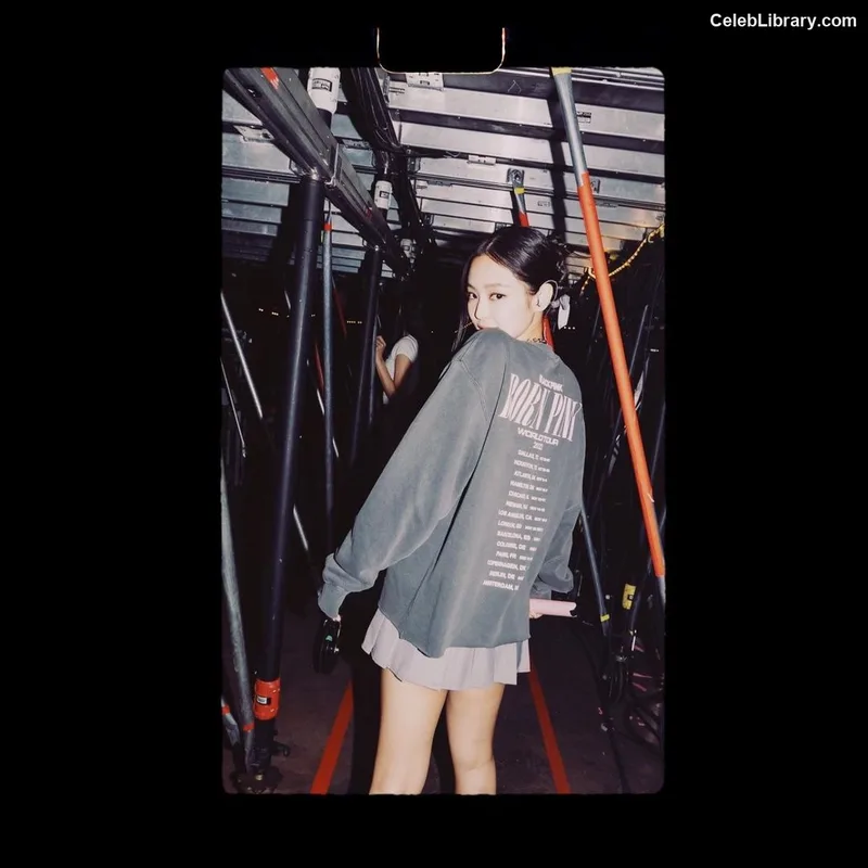 Jennie  BLΛƆKPIИK (Blackpink) photo 4 of 3632