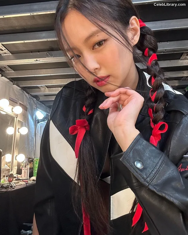 Jennie  BLΛƆKPIИK (Blackpink) photo 12 of 3632