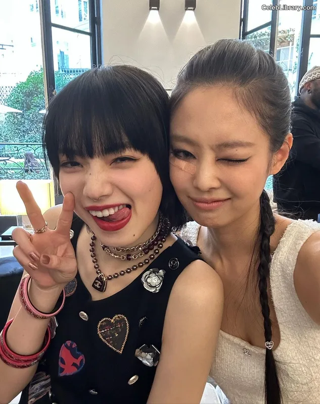 Jennie  BLΛƆKPIИK (Blackpink) photo 20 of 3632