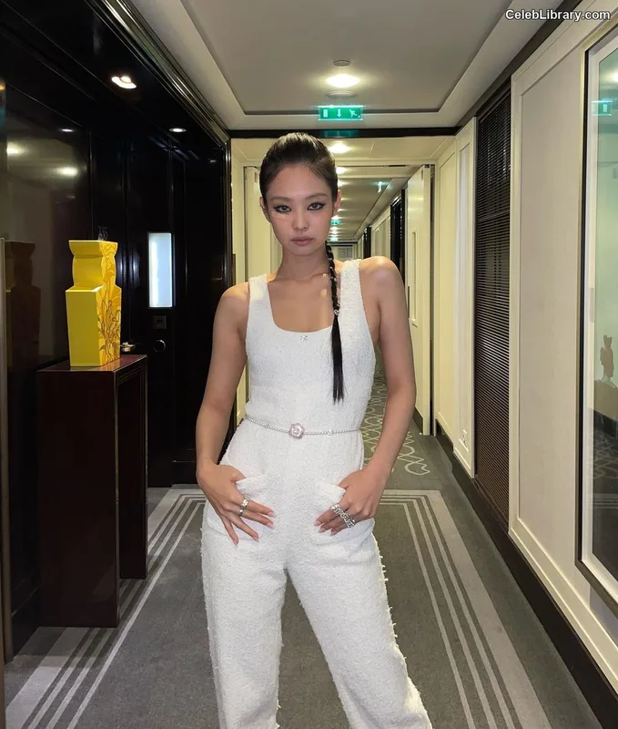 Jennie  BLΛƆKPIИK (Blackpink) photo 21 of 3632
