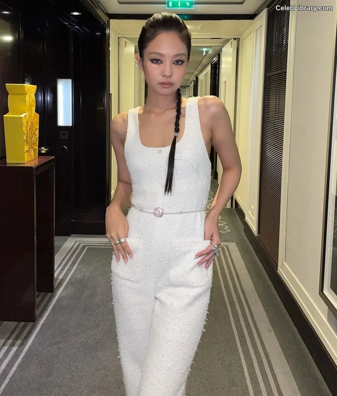 Jennie  BLΛƆKPIИK (Blackpink) photo 24 of 3632