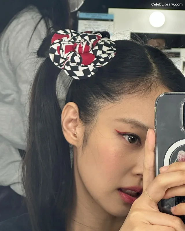 Jennie BLΛƆKPIИK (Blackpink) photo 8 of 3632