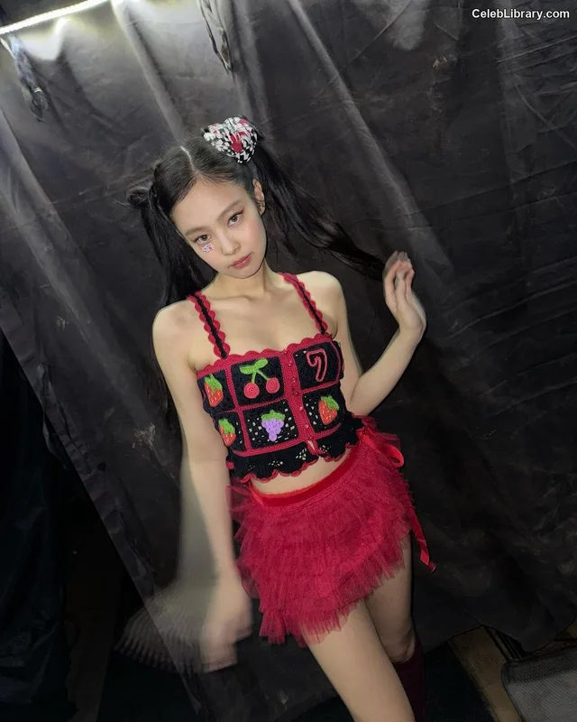 Jennie BLΛƆKPIИK (Blackpink) photo 12 of 3632