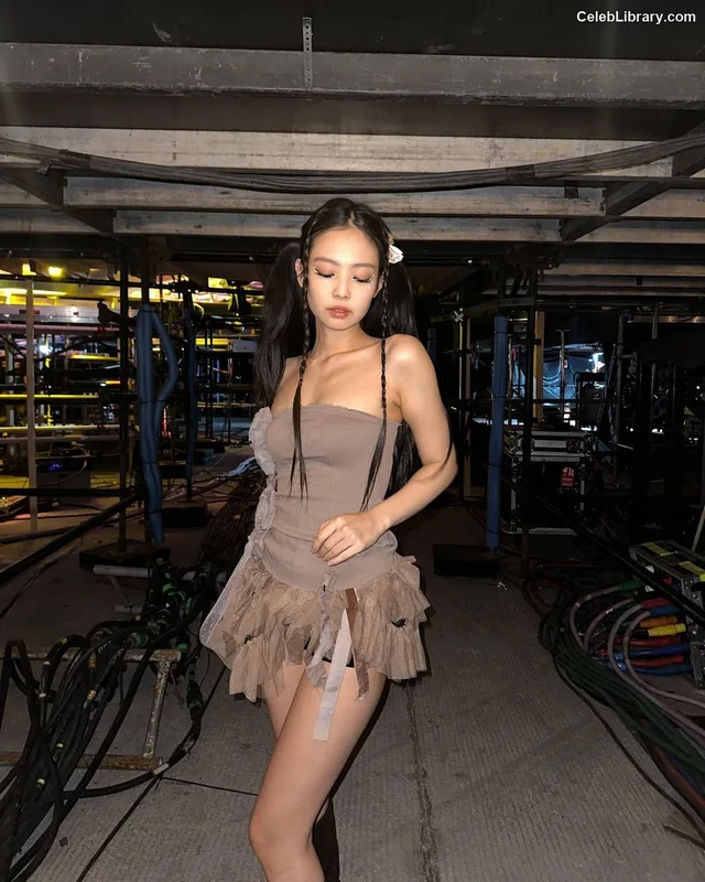 Jennie BLΛƆKPIИK (Blackpink) photo 1 of 3632