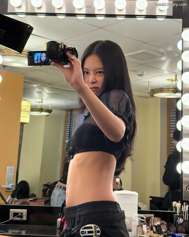 Jennie BLΛƆKPIИK (Blackpink) photo 13 of 3632
