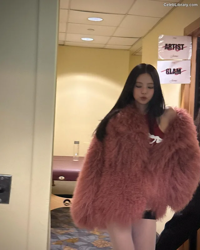 Jennie BLΛƆKPIИK (Blackpink) photo 20 of 3632