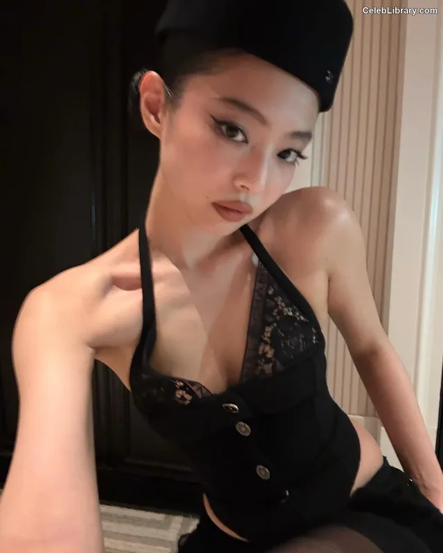 Jennie BLΛƆKPIИK (Blackpink) photo 6 of 3632