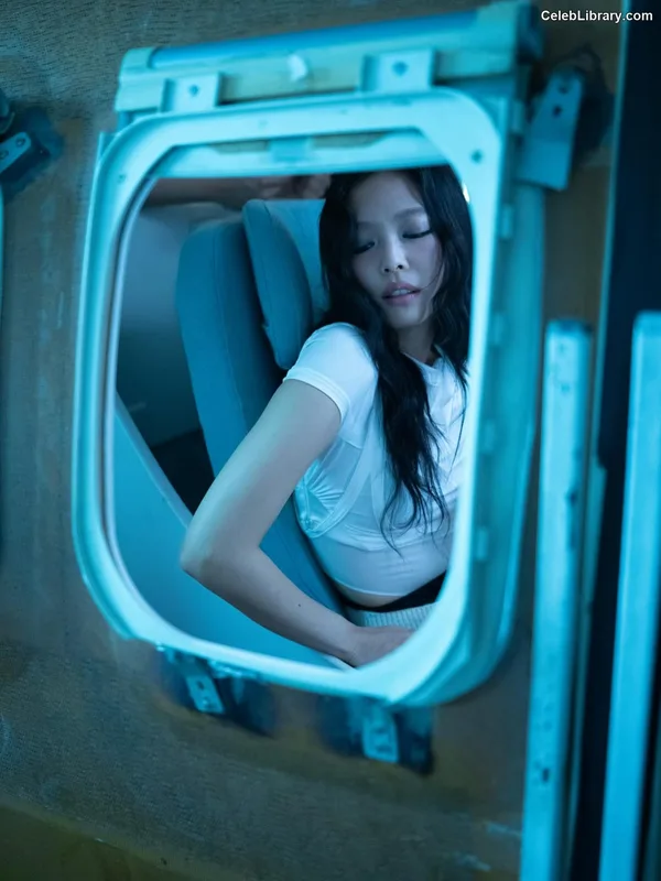 Jennie  BLΛƆKPIИK (Blackpink) photo 2 of 3632