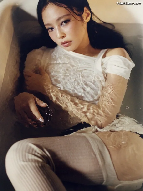 Jennie  BLΛƆKPIИK (Blackpink) photo 3 of 3632