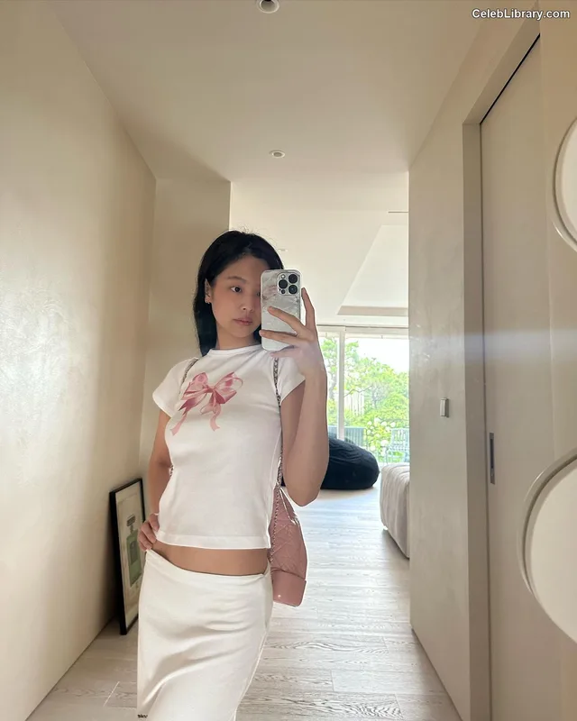 Jennie  BLΛƆKPIИK (Blackpink) photo 6 of 3632