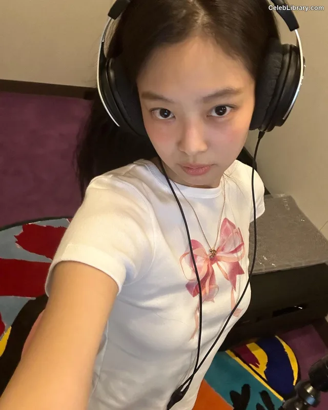 Jennie  BLΛƆKPIИK (Blackpink) photo 11 of 3632