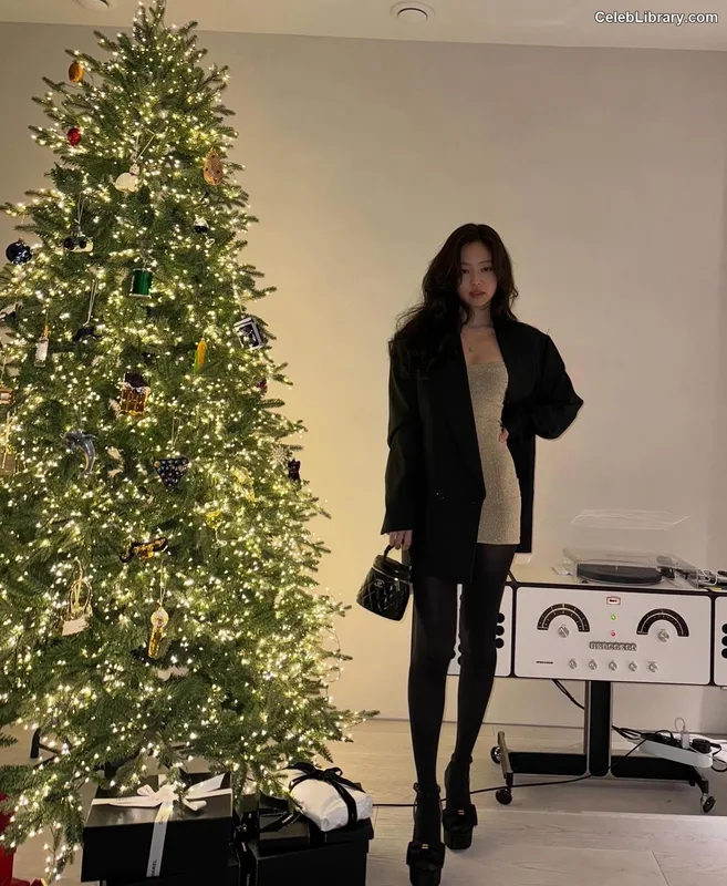Jennie  BLΛƆKPIИK (Blackpink) photo 16 of 3632