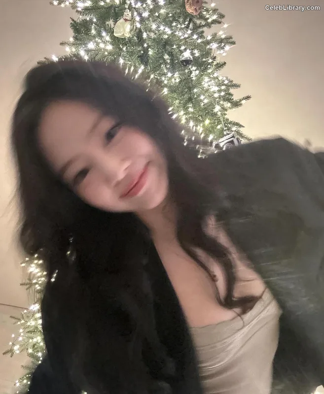 Jennie  BLΛƆKPIИK (Blackpink) photo 22 of 3632