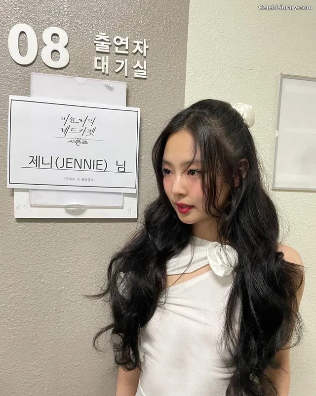 Jennie  BLΛƆKPIИK (Blackpink) photo 6 of 3632