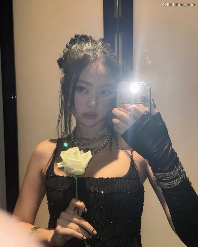Jennie BLΛƆKPIИK (Blackpink) photo 4 of 3632