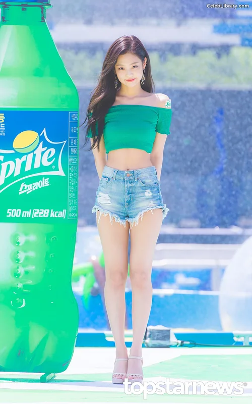 Jennie BLΛƆKPIИK (Blackpink) photo 8 of 3632
