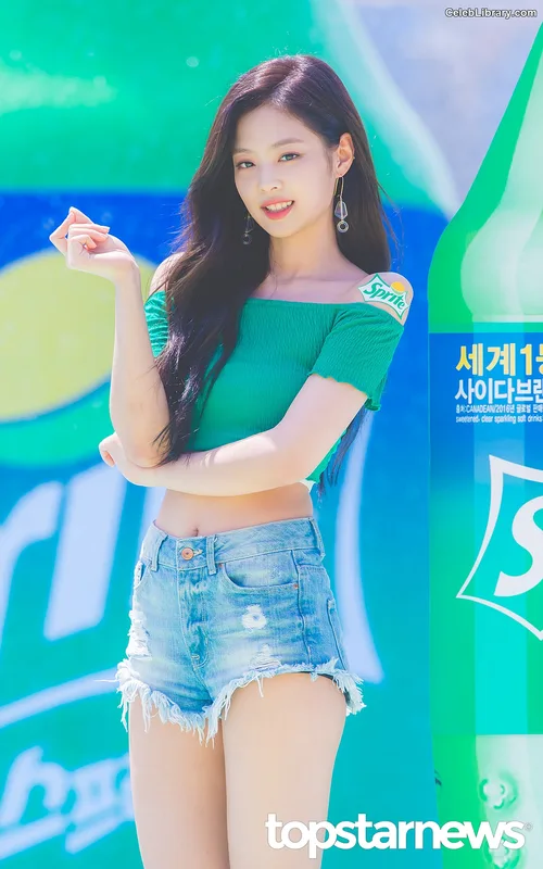 Jennie BLΛƆKPIИK (Blackpink) photo 9 of 3632