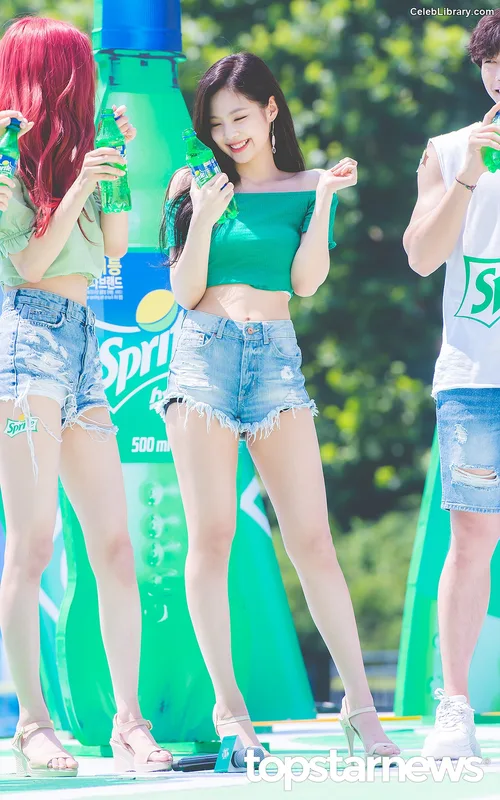 Jennie BLΛƆKPIИK (Blackpink) photo 10 of 3632