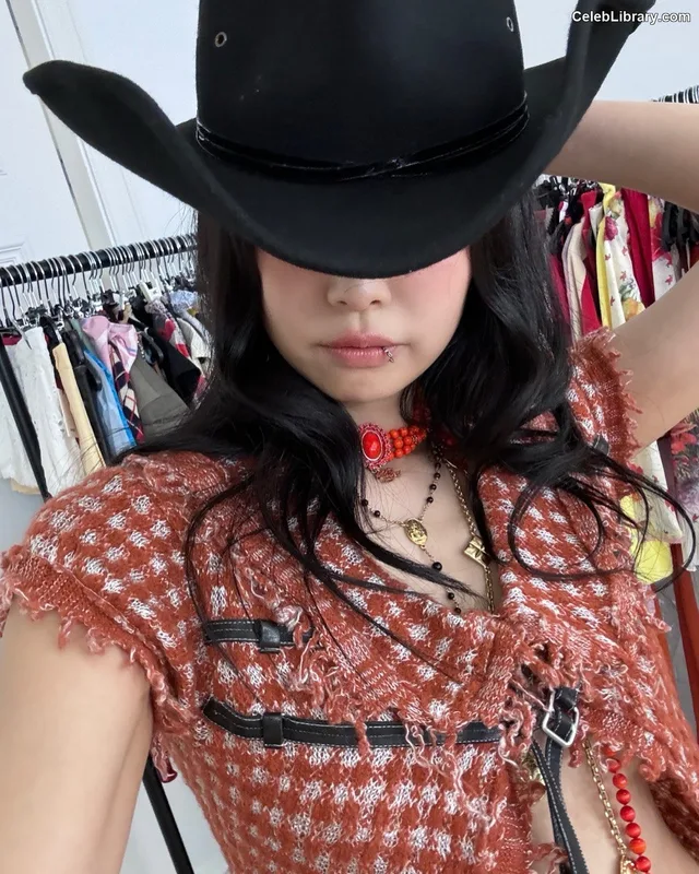 Jennie BLΛƆKPIИK (Blackpink) photo 8 of 3632