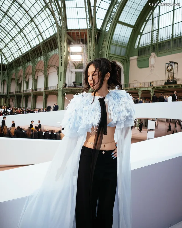 Jennie BLΛƆKPIИK (Blackpink) photo 20 of 3632