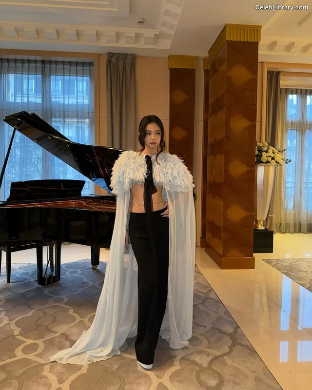 Jennie BLΛƆKPIИK (Blackpink) photo 21 of 3632