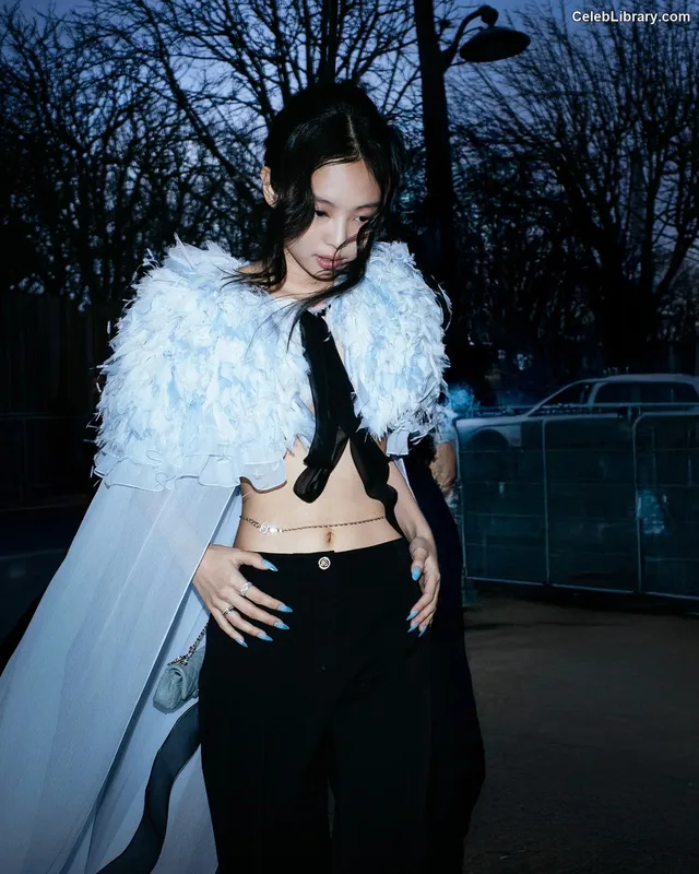 Jennie BLΛƆKPIИK (Blackpink) photo 23 of 3632