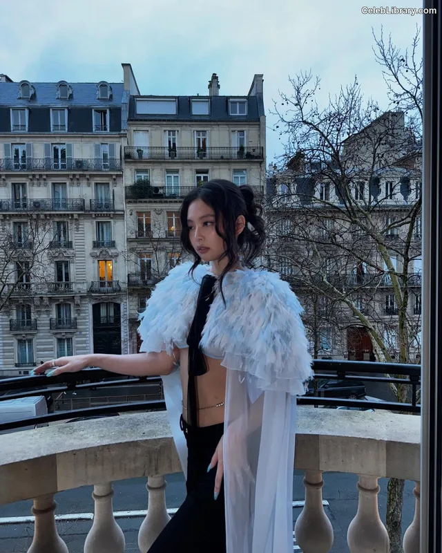 Jennie BLΛƆKPIИK (Blackpink) photo 24 of 3632