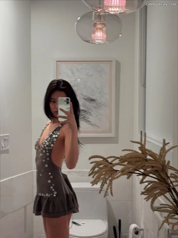 Jennie BLΛƆKPIИK (Blackpink) photo 17 of 3632