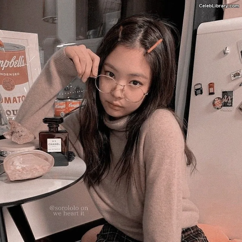 Jennie BLΛƆKPIИK (Blackpink) photo 20 of 3632