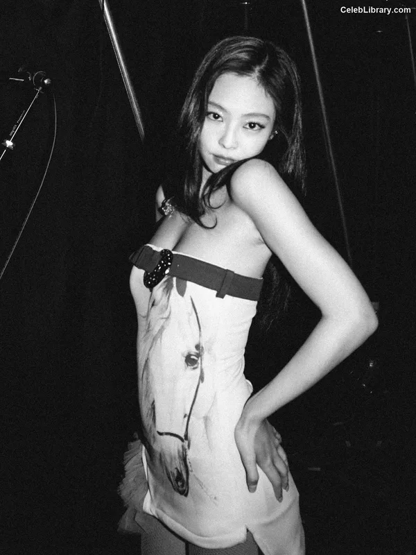 Jennie BLΛƆKPIИK (Blackpink) photo 10 of 3632