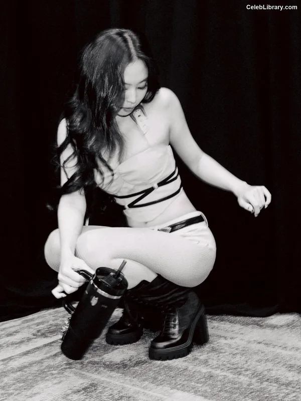 Jennie BLΛƆKPIИK (Blackpink) photo 16 of 3632
